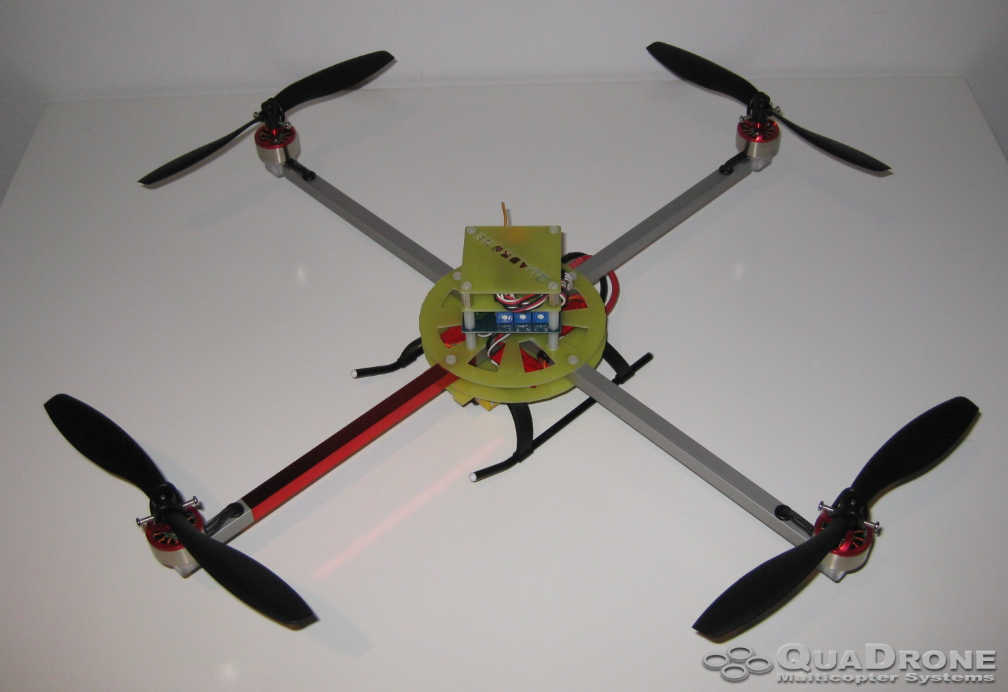 1297806387_quadrone2.jpg